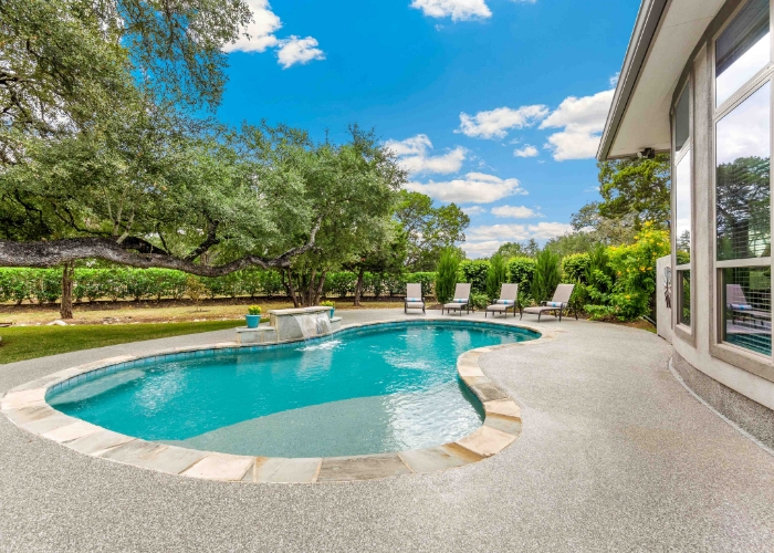 resin-washed-stone-pool-surrounds-1