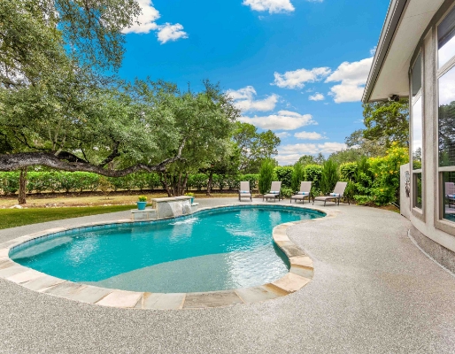 resin-washed-stone-pool-surrounds